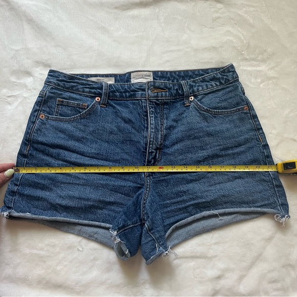 Universal Thread Size 10 Jean Shorts - Picture 8 of 14